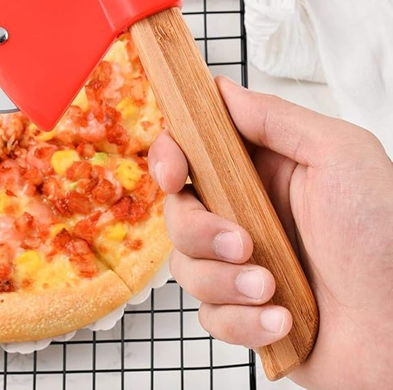 SliceMaster Pro – Pizza Cutter